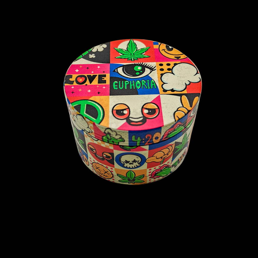 Grinder Euphoria Groovy 63 mm fermé, finition métal robuste, design vintage coloré, format compact et prise en main confortable.